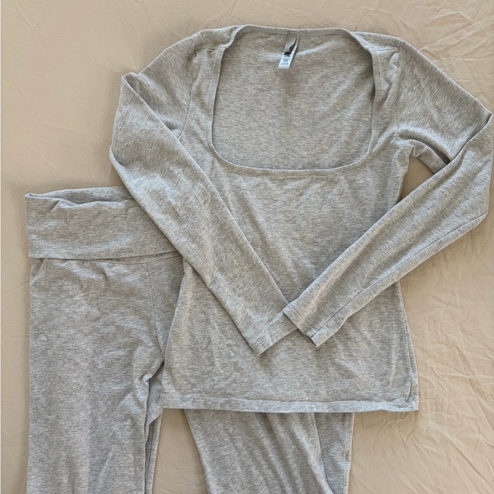 Skims Lounge set